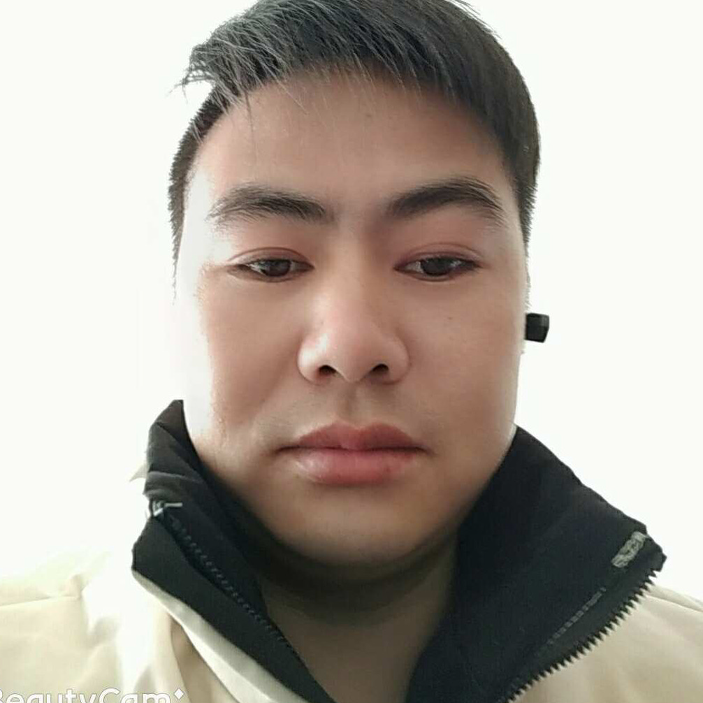 眼睛大蹁跹秋月的照片