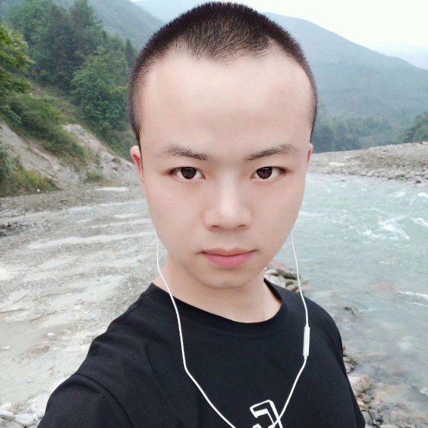 钟情一眼定余生的照片