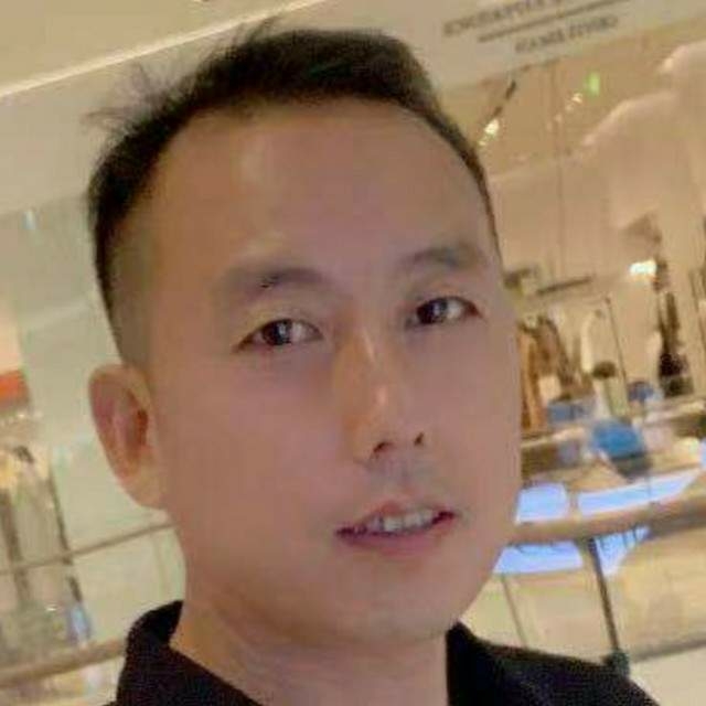 背包打缓慢的照片