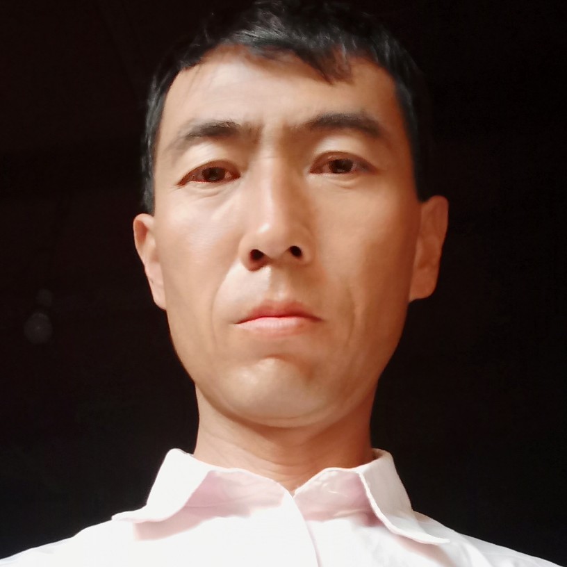 细心打向日葵的照片