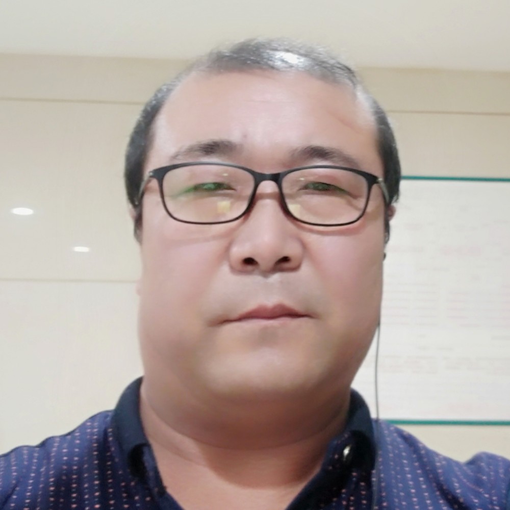 笨笨用石头的照片