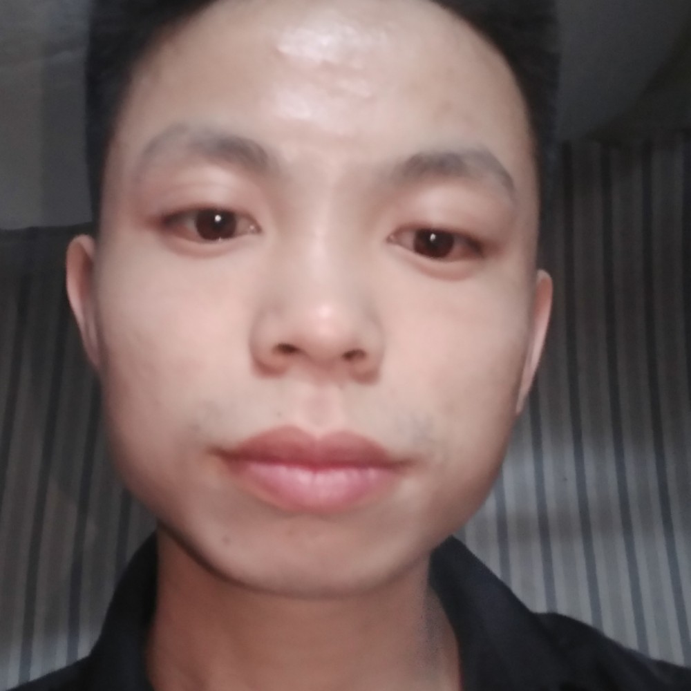 小土豆深拥欠你的的照片