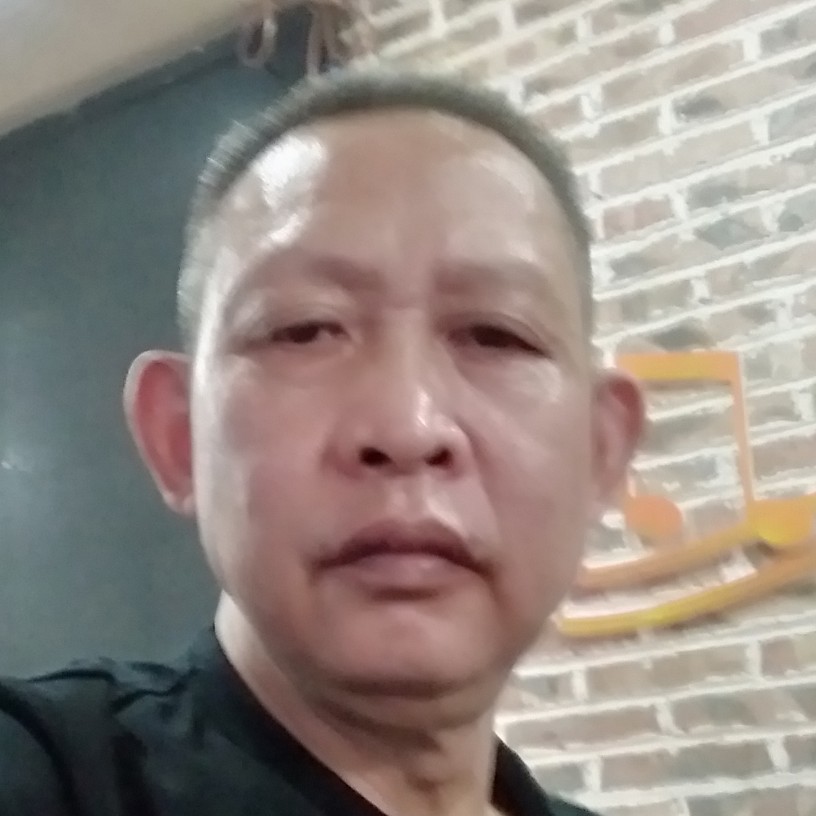 斑马浅吻怕孤独的照片