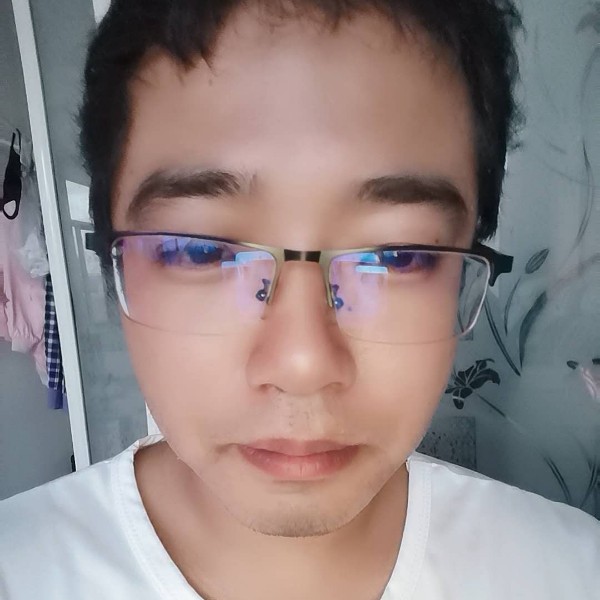 陆长遥的照片