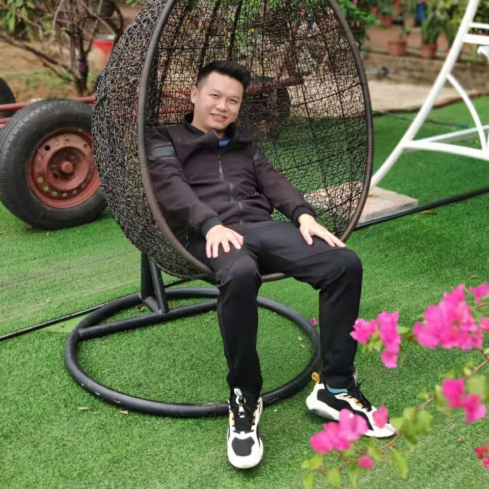 忧伤改变山岚的照片