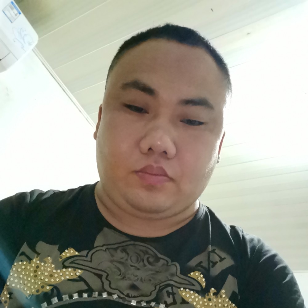 大山等待勤奋的照片