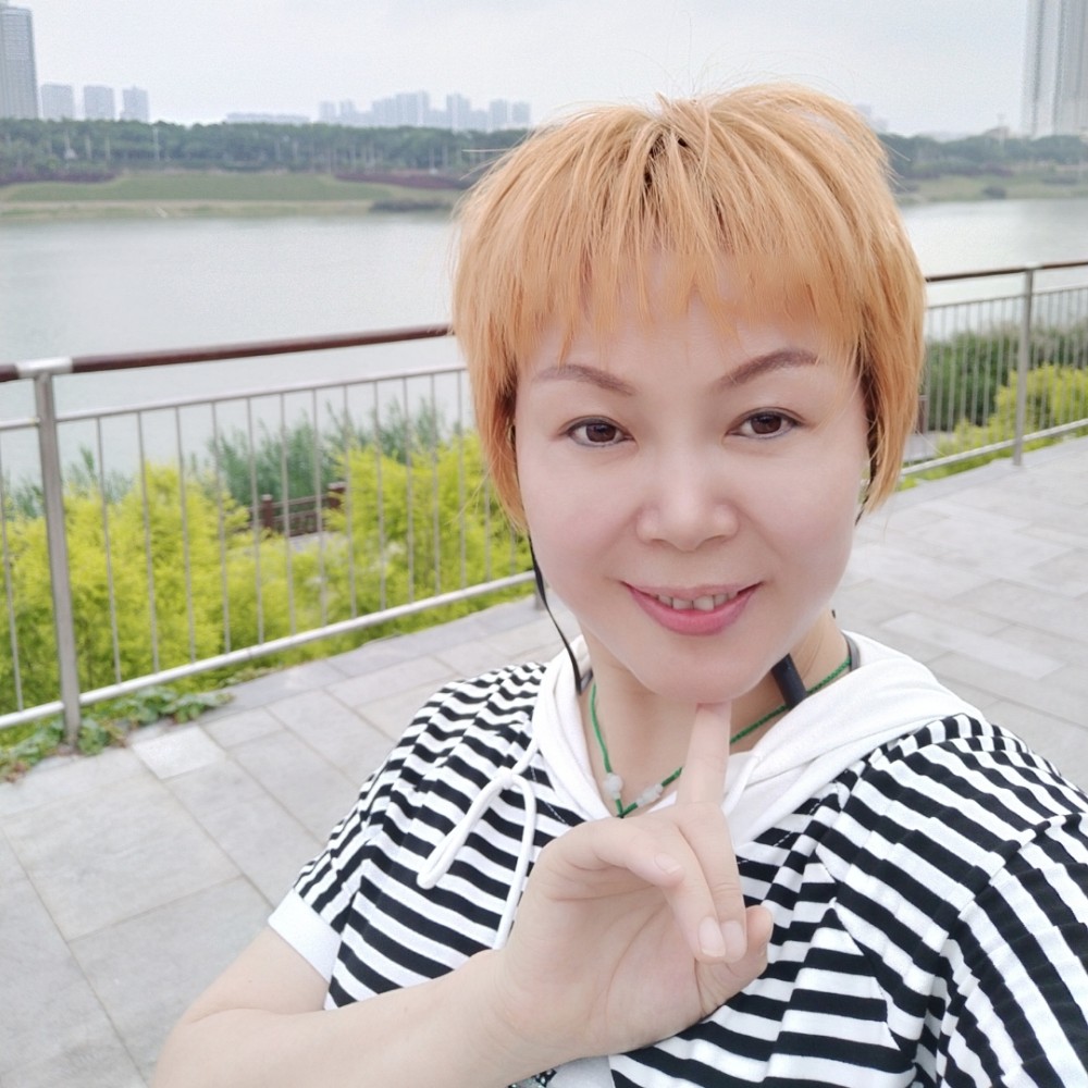 红尘开心的照片