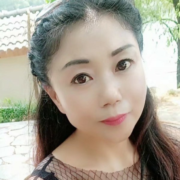 枫叶爱恋沉静的照片