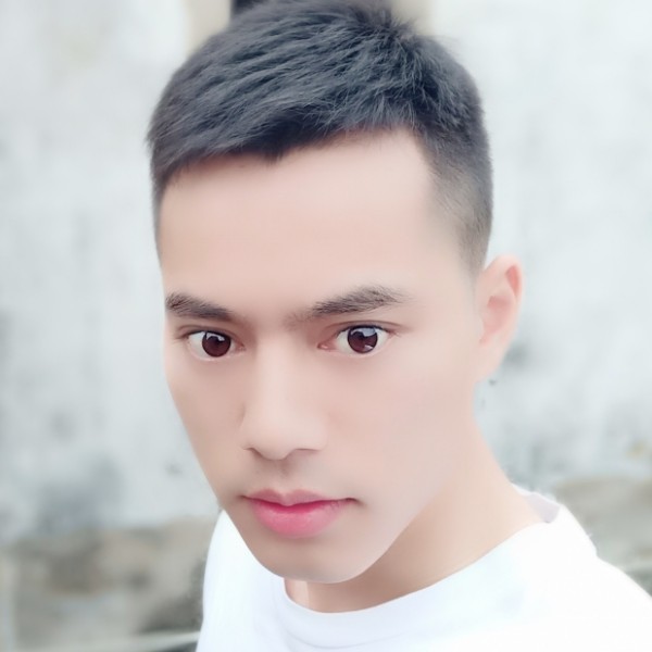姓会心不灰的照片