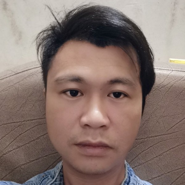 如梦凝眸欣慰的照片