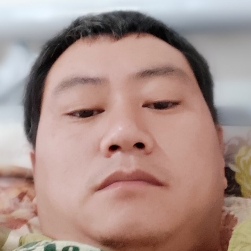 美女等着我。的照片