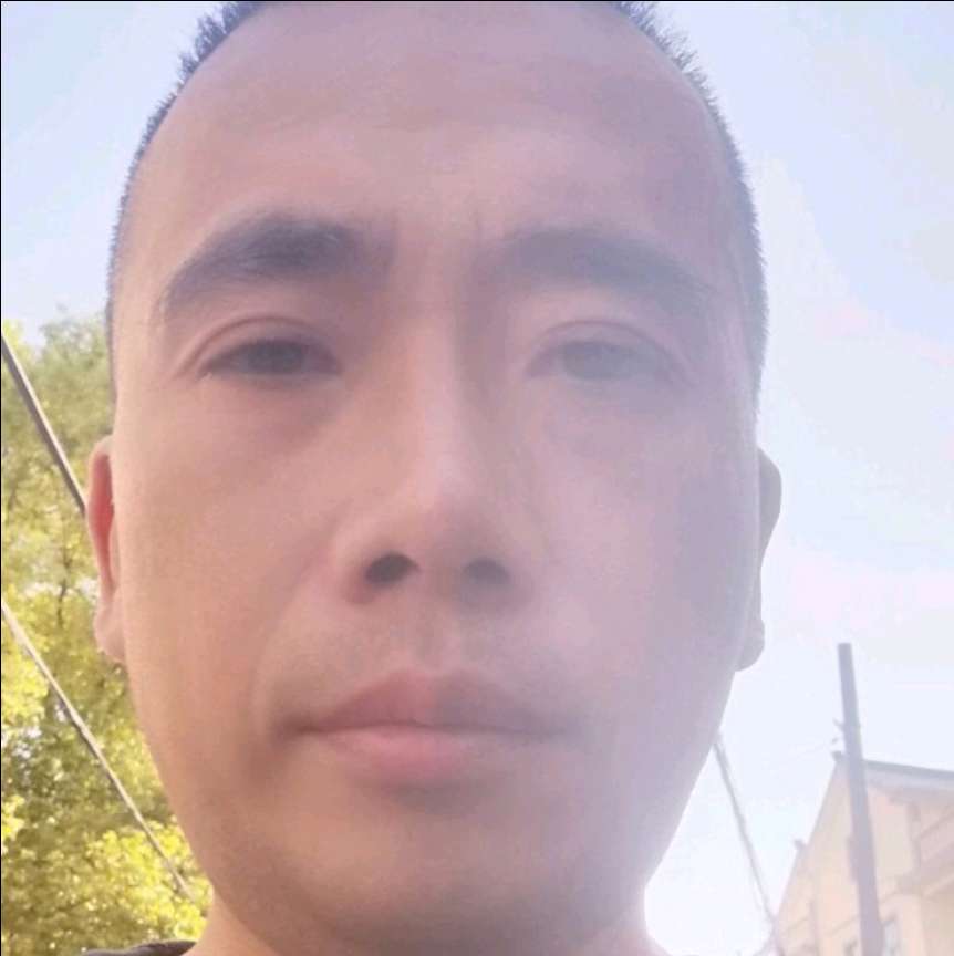 认真就泪雨的照片