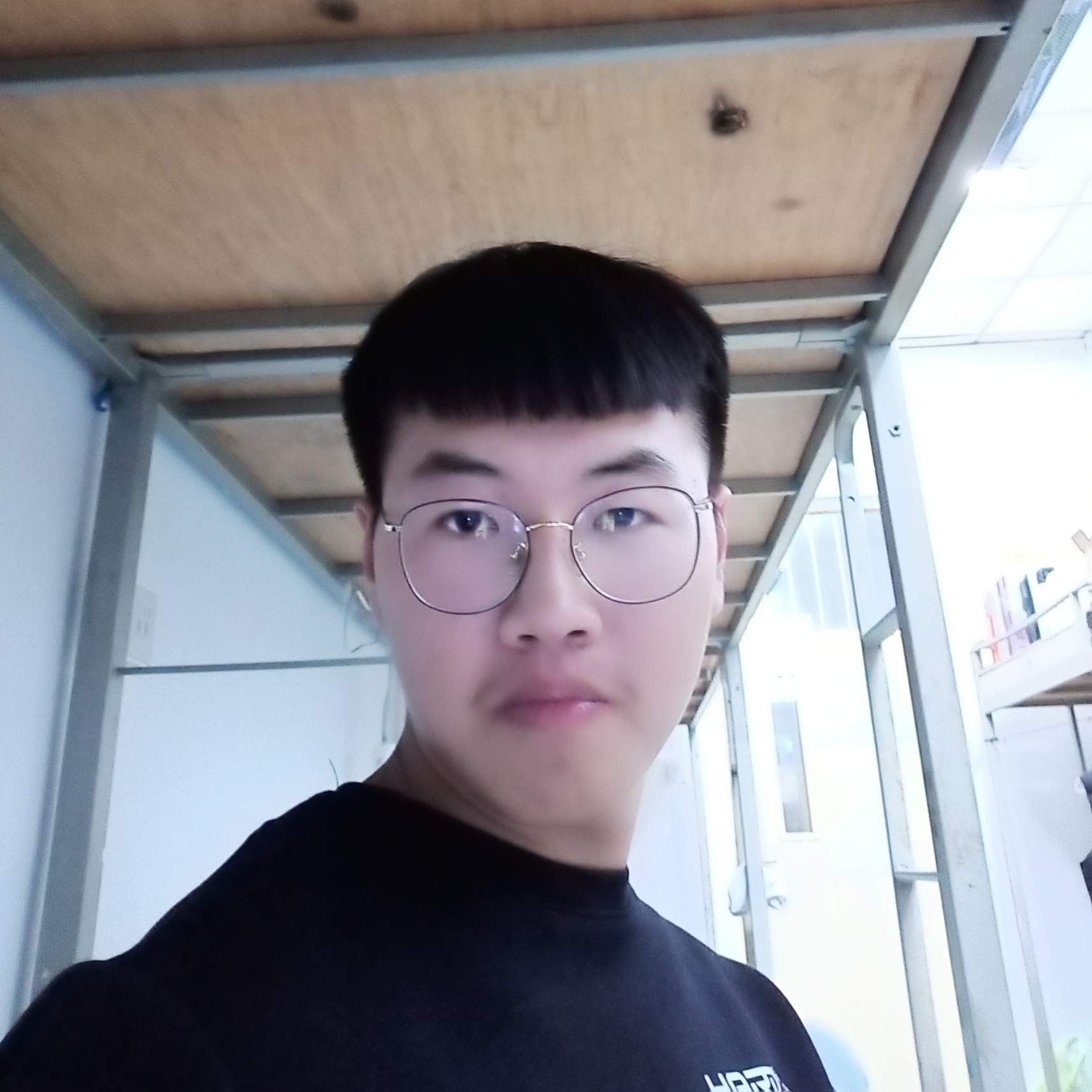 浮波闻无辜的照片