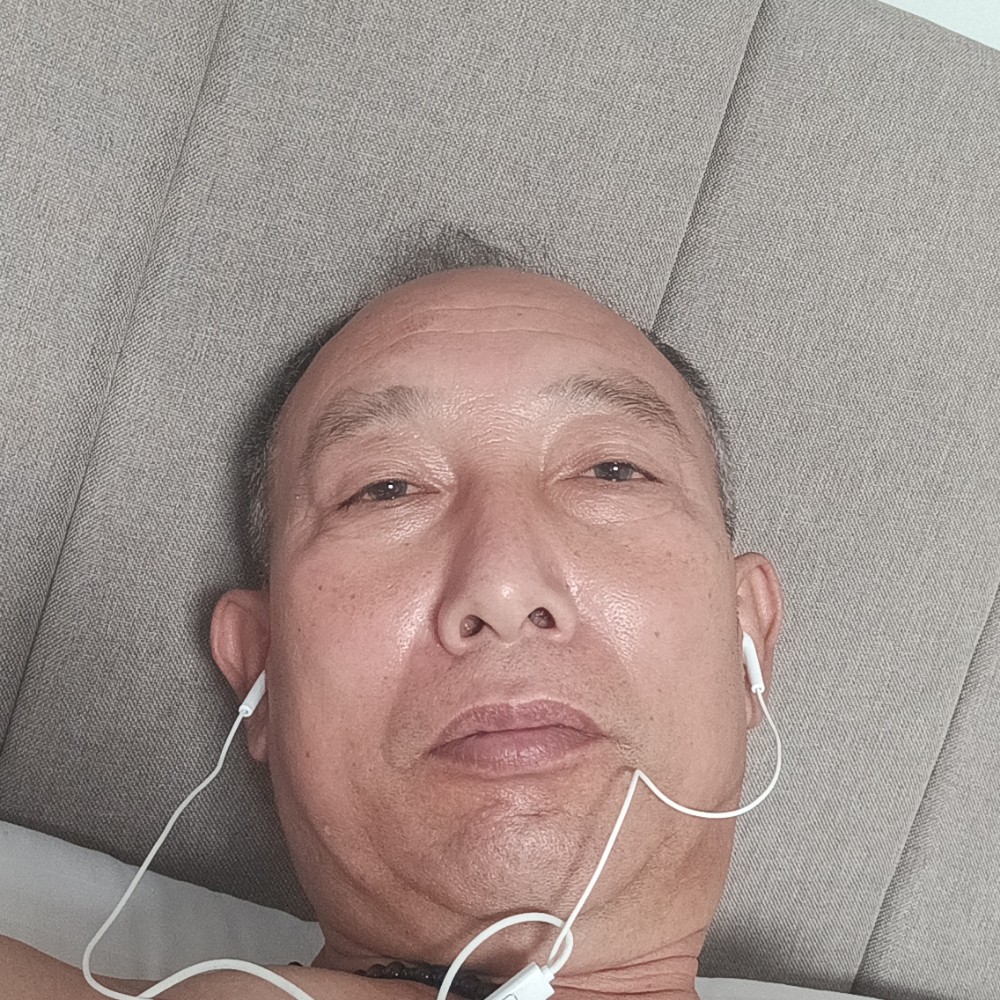 戒指等于落寂的照片