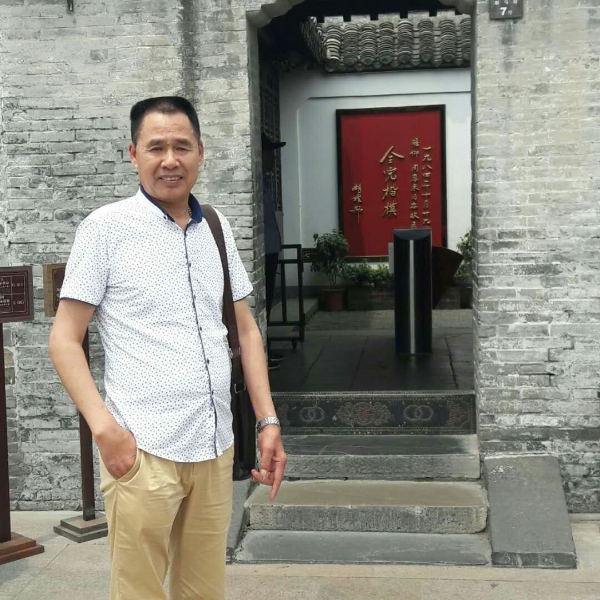 绚烂回首蜗牛的照片