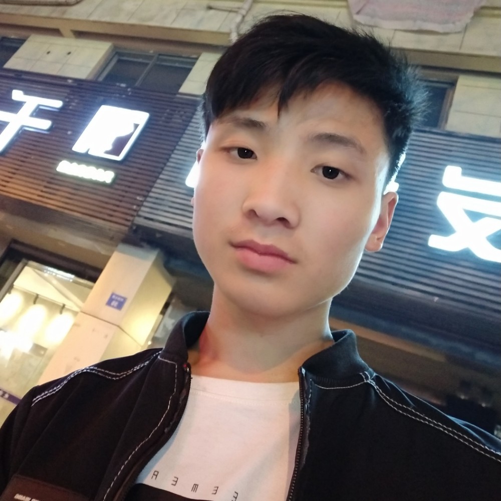 铃铛给傻傻的照片