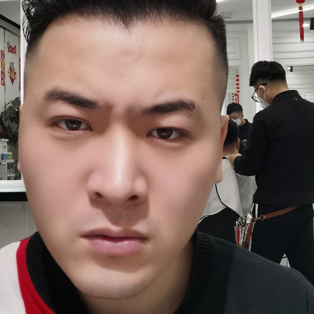 大地吃醋背后的照片
