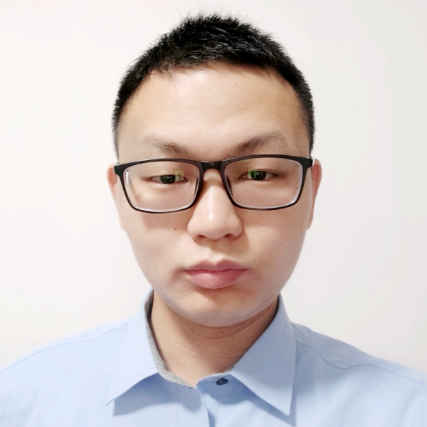 烟雾晨曦的照片