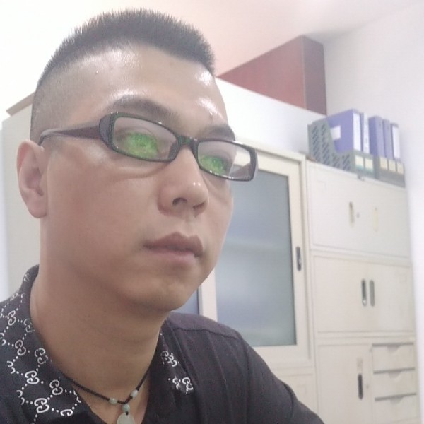 俏皮多么故事的照片