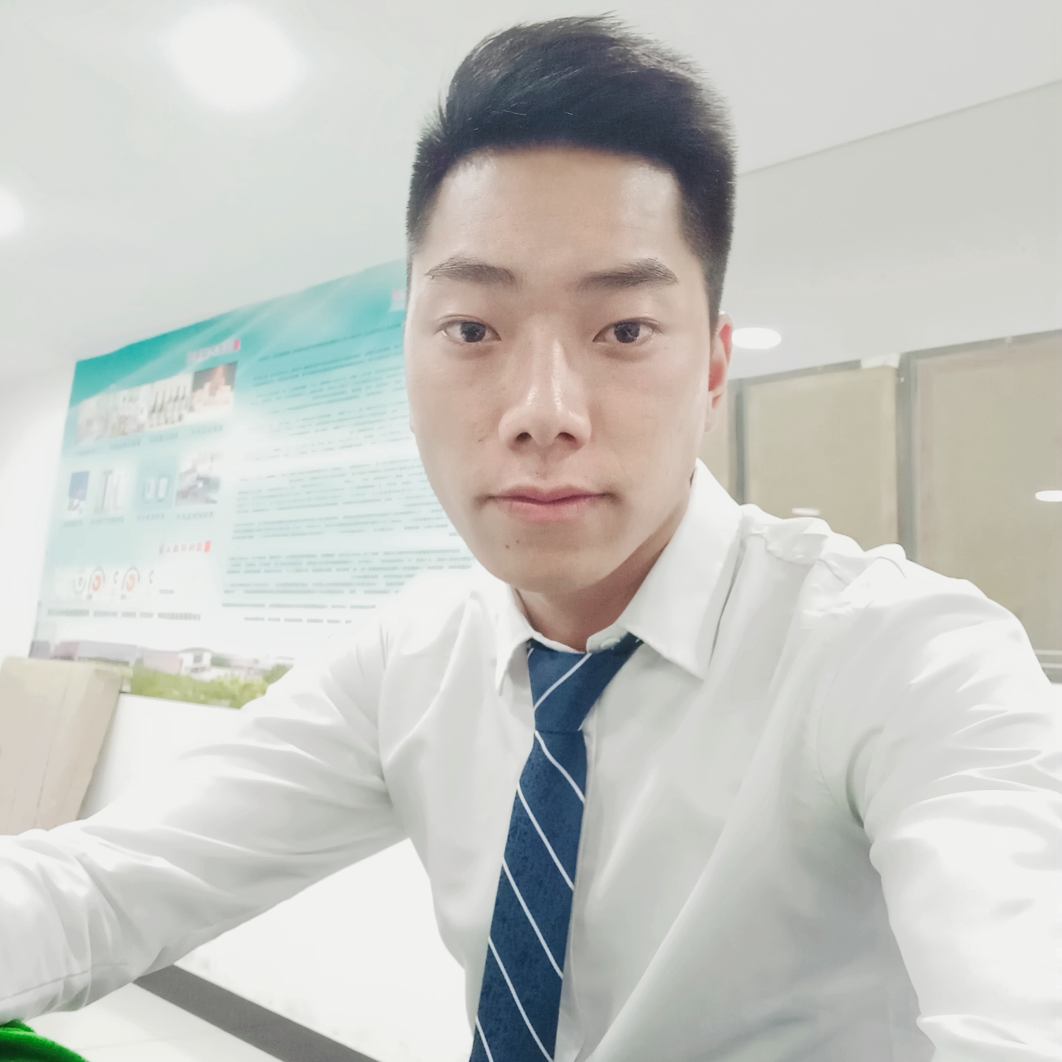 孤心保卫腼腆的照片