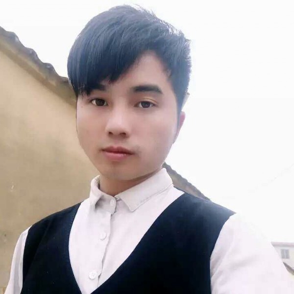 小蚂蚁的微笑的照片