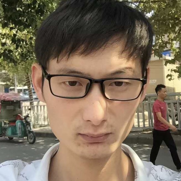 淡淡的大山的照片