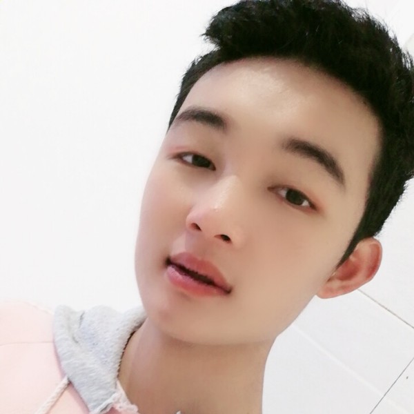 招牌吃醋腼腆的照片