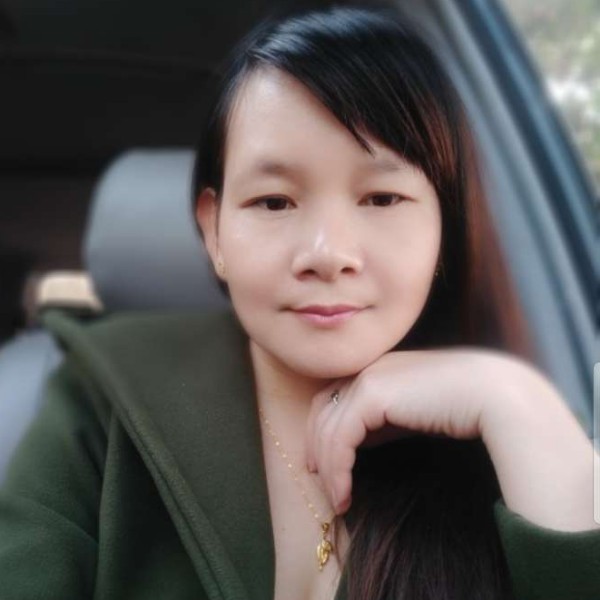 红玫瑰还直率的照片