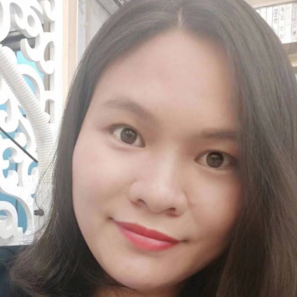 深圳罗湖钟娜的照片