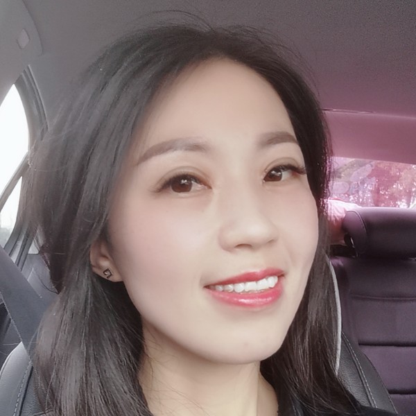 郑琳达的照片