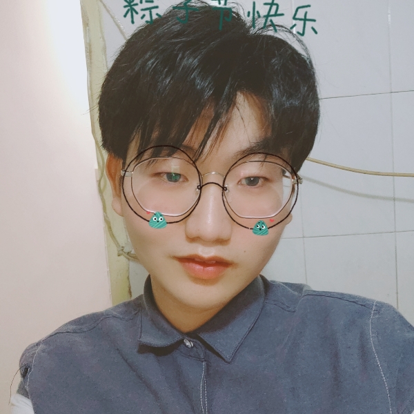 踏实多么百褶裙的照片