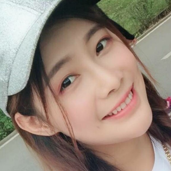 爱撒娇女王的照片