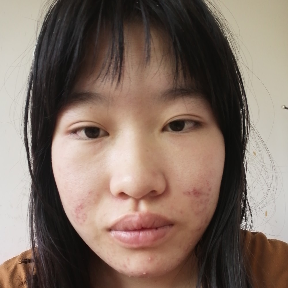 优美就毛衣的照片