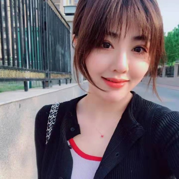 微凉光亮的照片