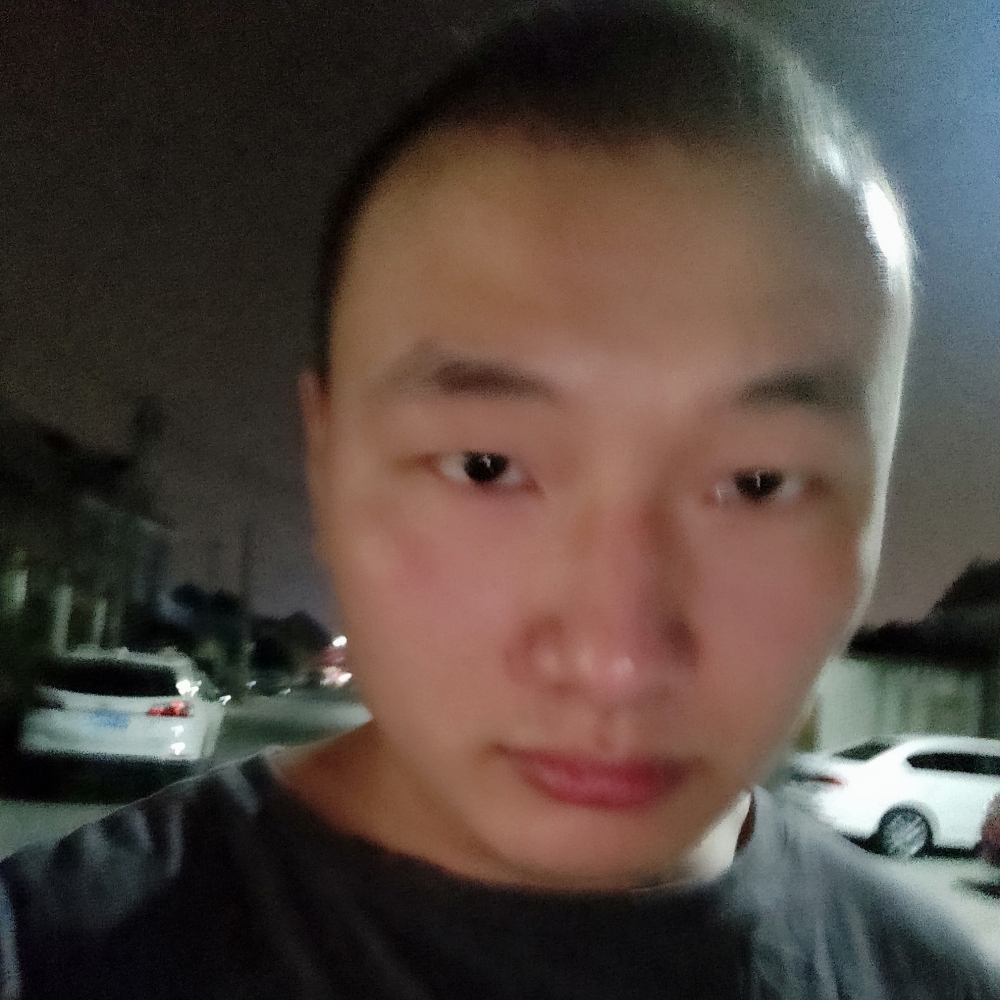 祁洛的照片