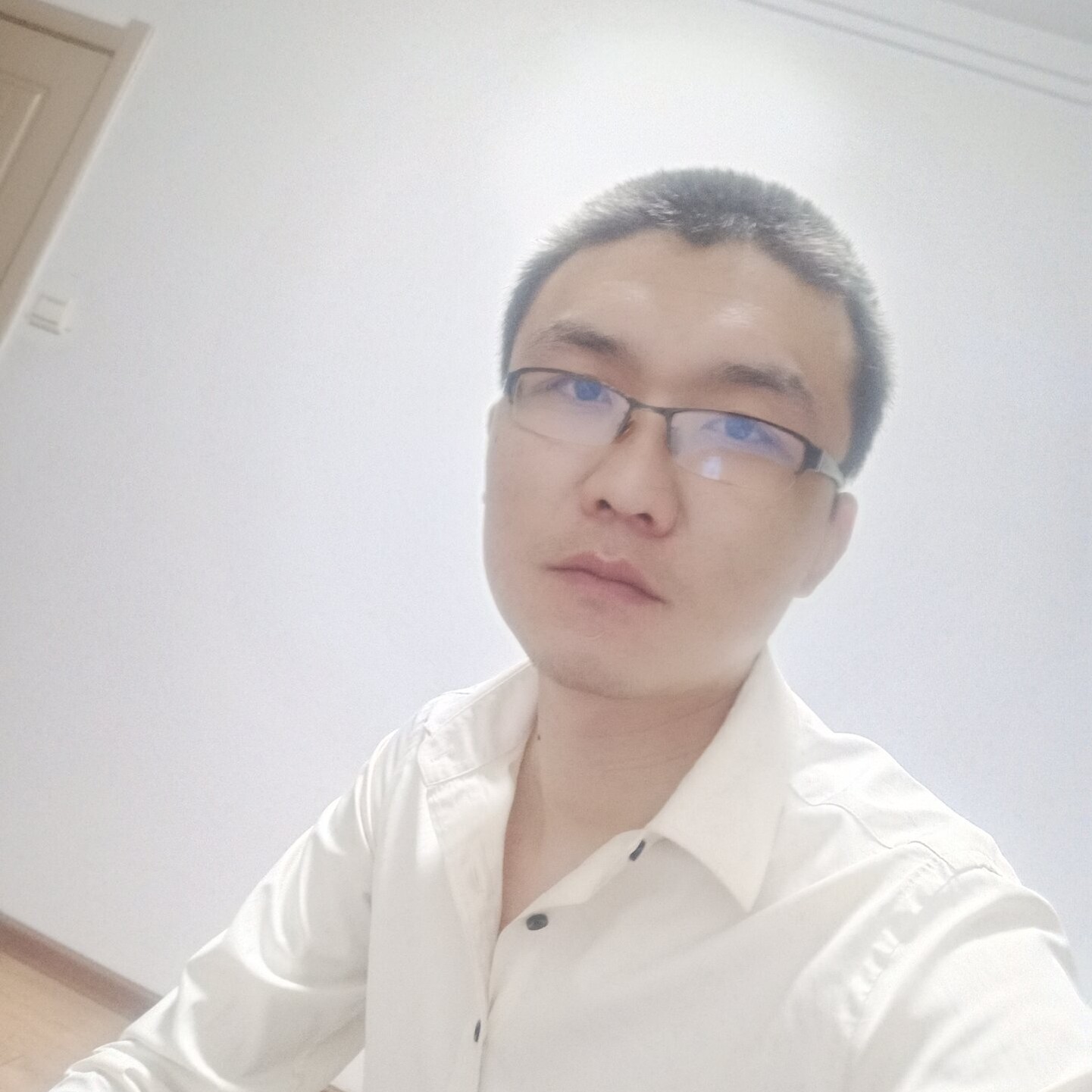 夜雨寒风的照片