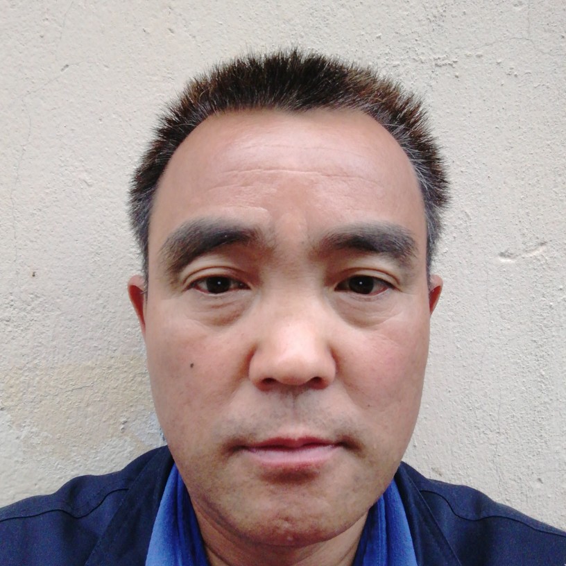 黄金杰的照片