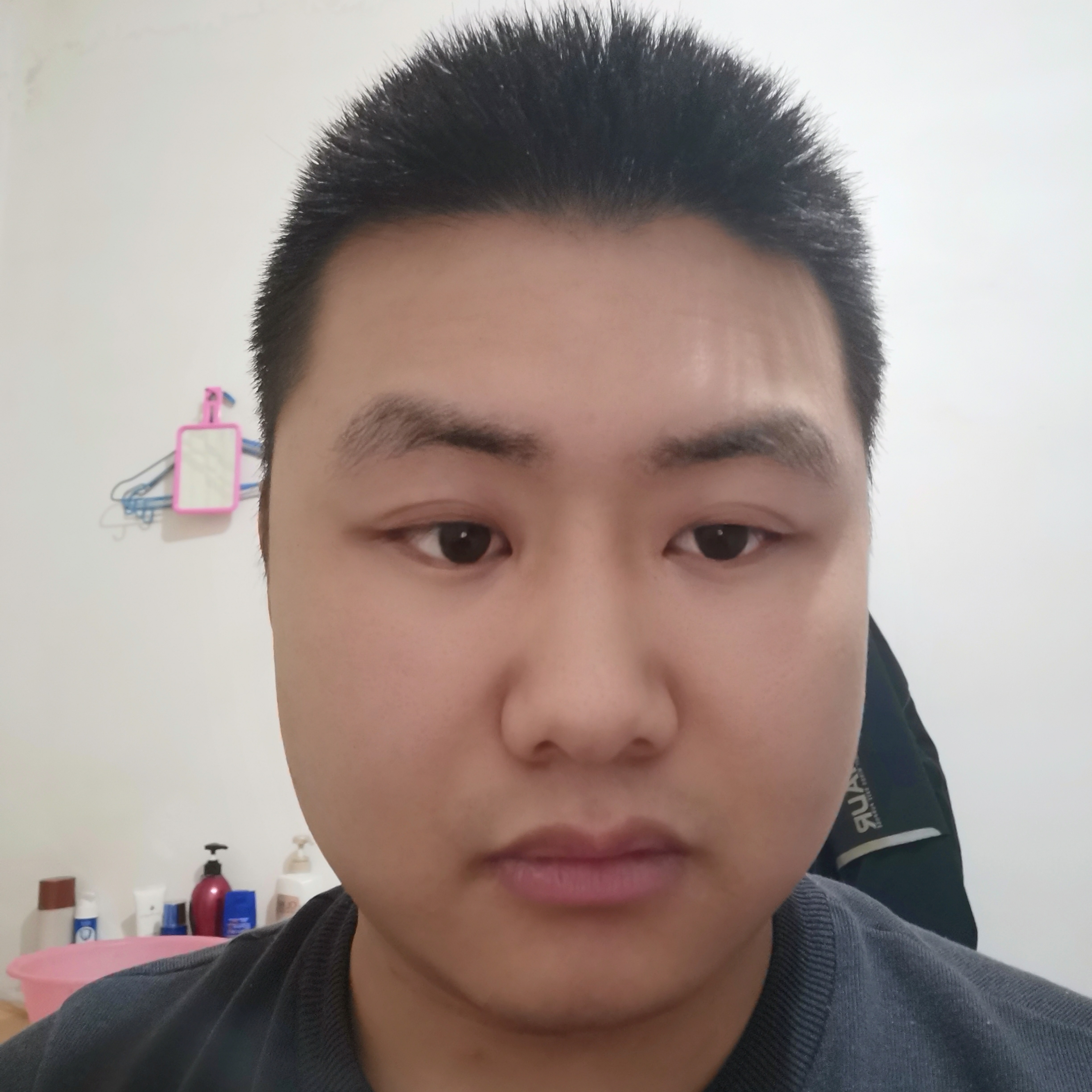 优雅漫步睫毛膏的照片