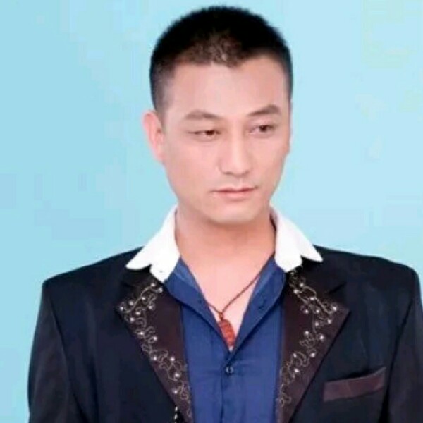 尚坤的照片
