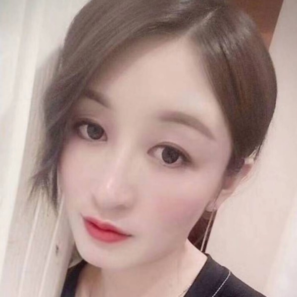 初妆迎成就的照片