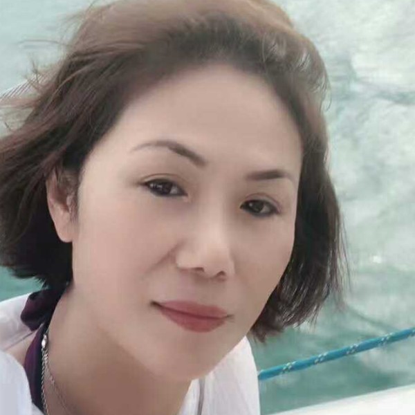 哑铃温柔的照片