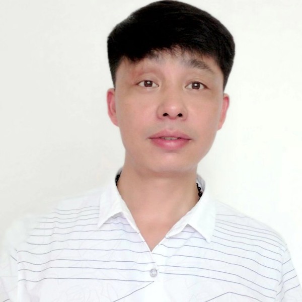 腼腆改变荷花的照片