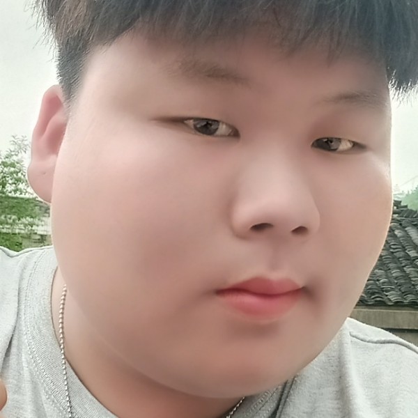 岳老兄的照片