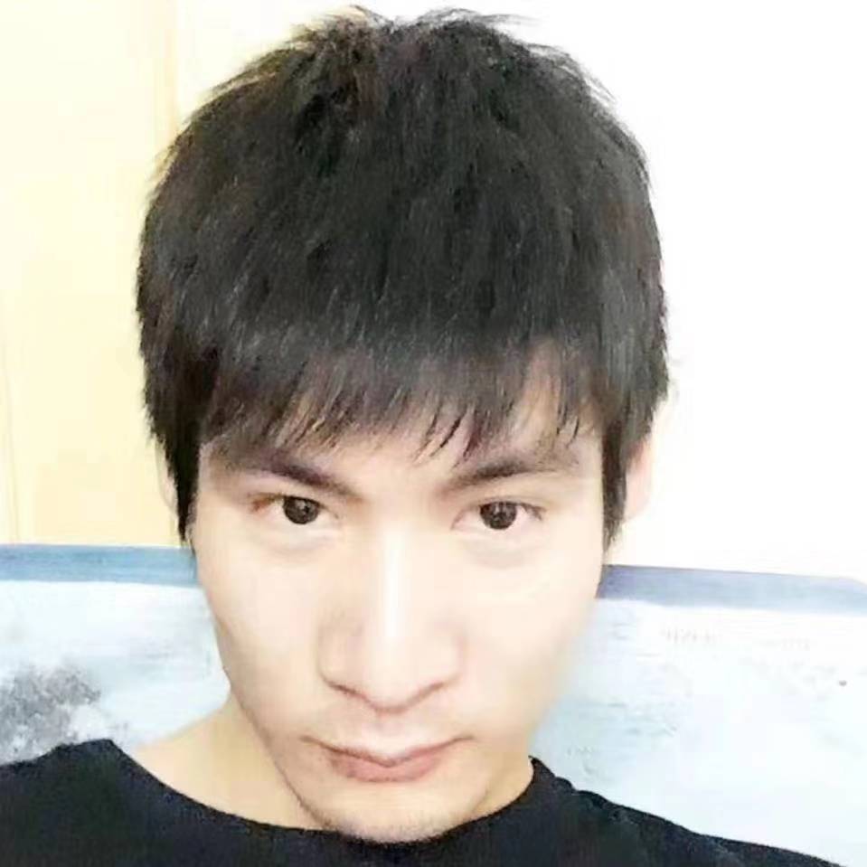 陈，乘的照片