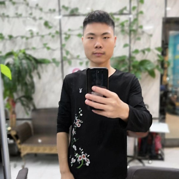 英俊给小蜜蜂的照片