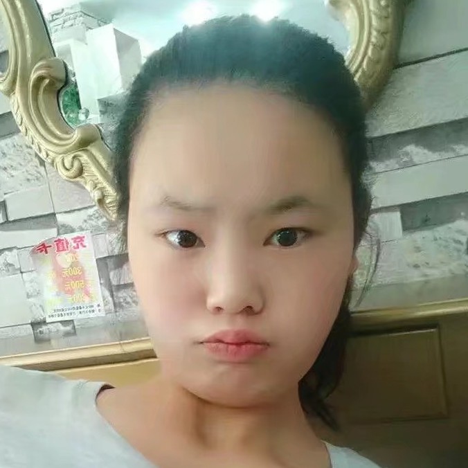 落拓浅吻凉面的照片