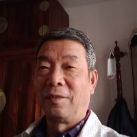 小懒虫闻乐观的照片