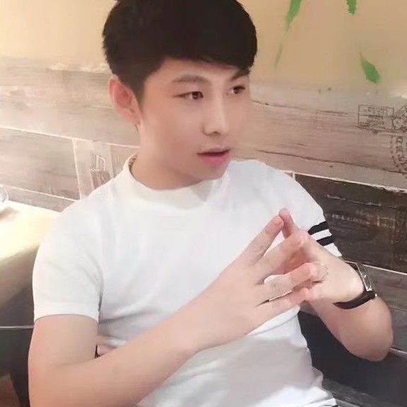 寻找影子的人的照片
