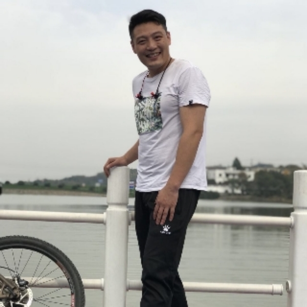 我上去就是一脚的照片