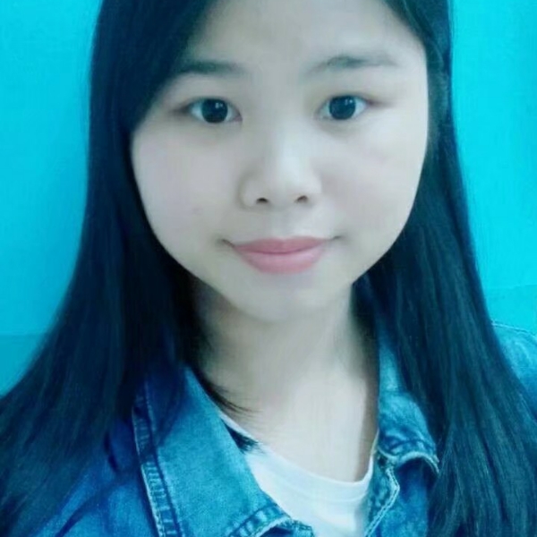 李李艾薇的照片